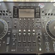 Pioneer XDJ - XZ + ZOMO night style edition Rack