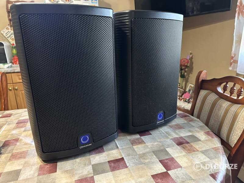 TURBOSOUND MILAN M10 aktív hangfal pár eladó!