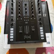 Traktor Kontrol Z2 keverő és kontroller