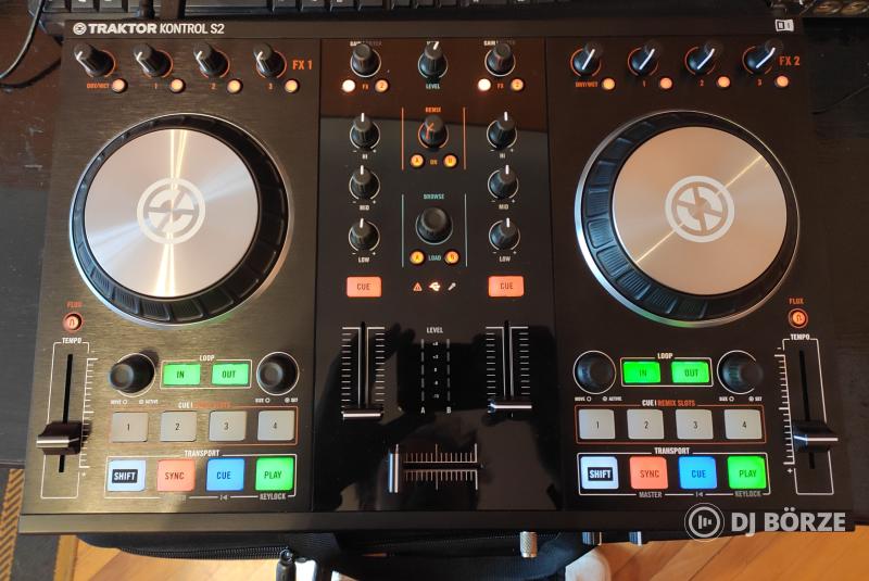 Native Instruments Traktor kontroll s2 mk2 midi kontroller