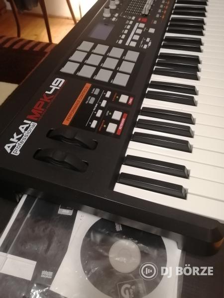 Akai MPK49