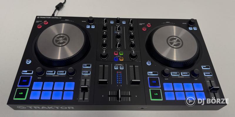 Native Instruments Traktor Kontrol S2 MKIII