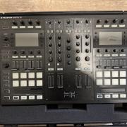 Native Instruments Traktor S8+UAG Koffer