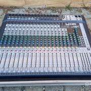 Soundcraft Signature 22 + rack