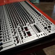 Behringer Eurodesk SL2442FX-POR