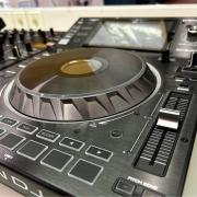 Denon DJ Pult