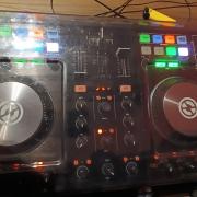 Native Instruments Traktor Kontrol s2 mk2