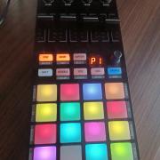 Native Instruments Traktor Kontrol F1