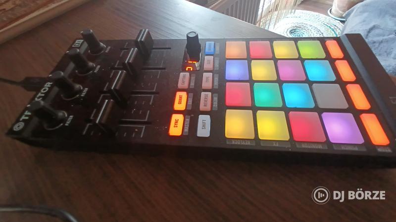 Native Instruments Traktor Kontrol F1