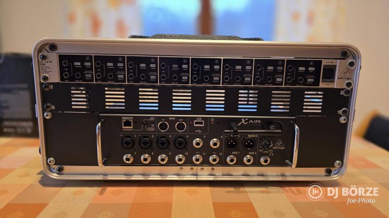 Behrimger XAir XR12 , Behringer Ultra-DI Pro DI800