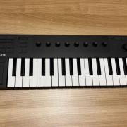 Komplete Kontrol M32