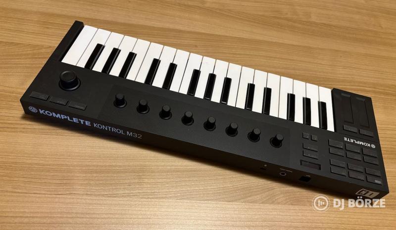 Komplete Kontrol M32