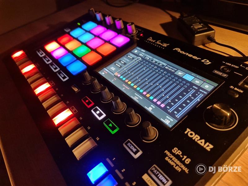 Pioneer TORAIZ SP-16 (standalone sampler és step-sequencer)