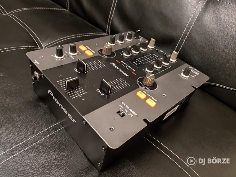 Pioneer DJM-250 dj keverő