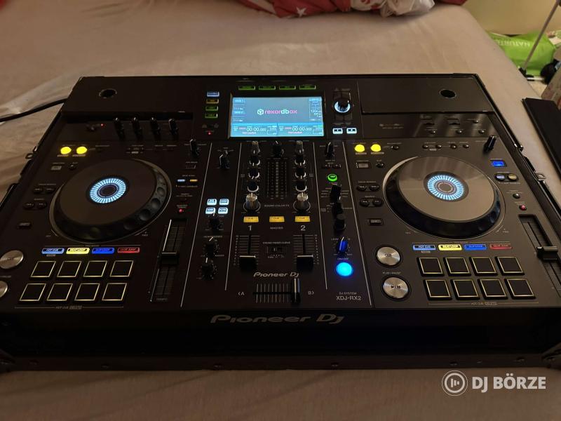 Pioneer XDJ RX2 + Zomo Rack