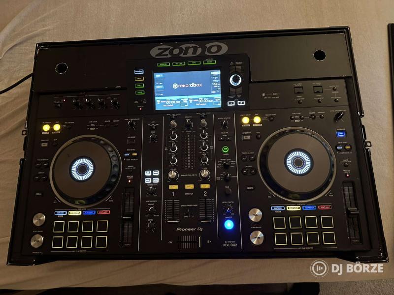 Pioneer XDJ RX2 + Zomo Rack