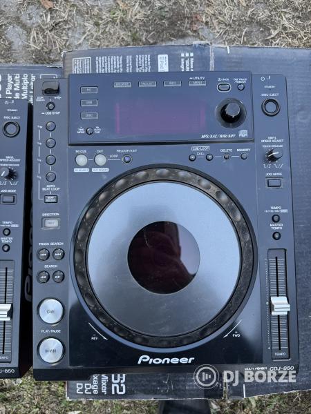 Pioneer CDJ 850 & DJM-700