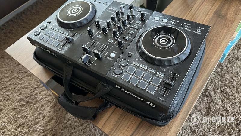 Pioneer DJ DDJ400 kontroller