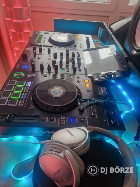 Pioneer XDJ-RX3 és Komplett DJ pult