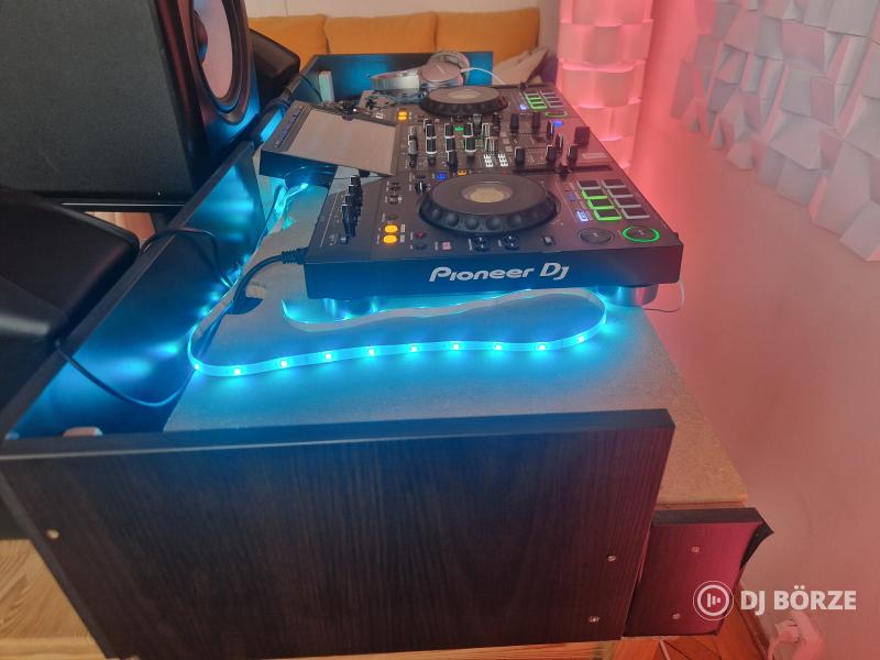 Pioneer XDJ-RX3 és Komplett DJ pult