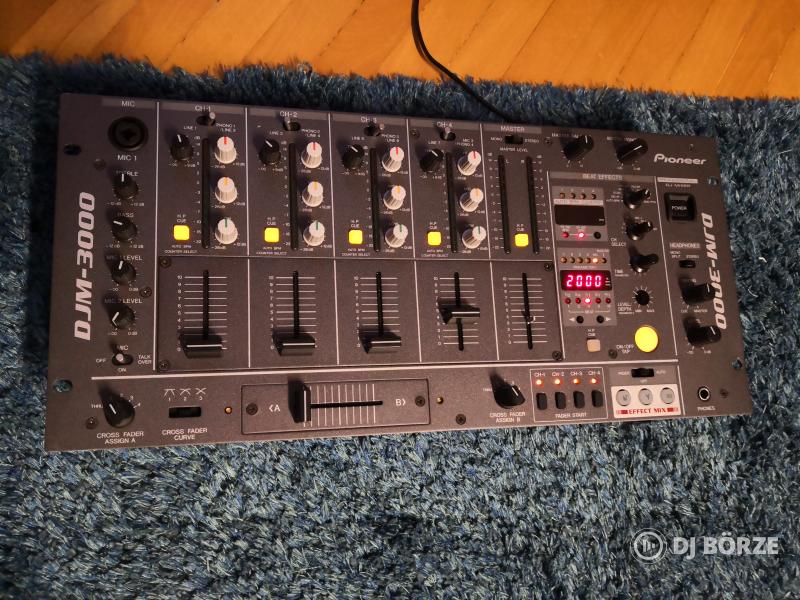 Pioneer DJM 3000 keverő