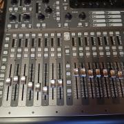 Behringer x32 producer