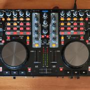 STANTON DJC.4 DJ kontroller