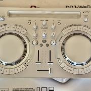 Pioneer DJ - DDJ-WEGO4-W (+ZOMO FLIGHTBAG XL)