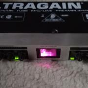 BEHRINGER ULTRAGAIN pro