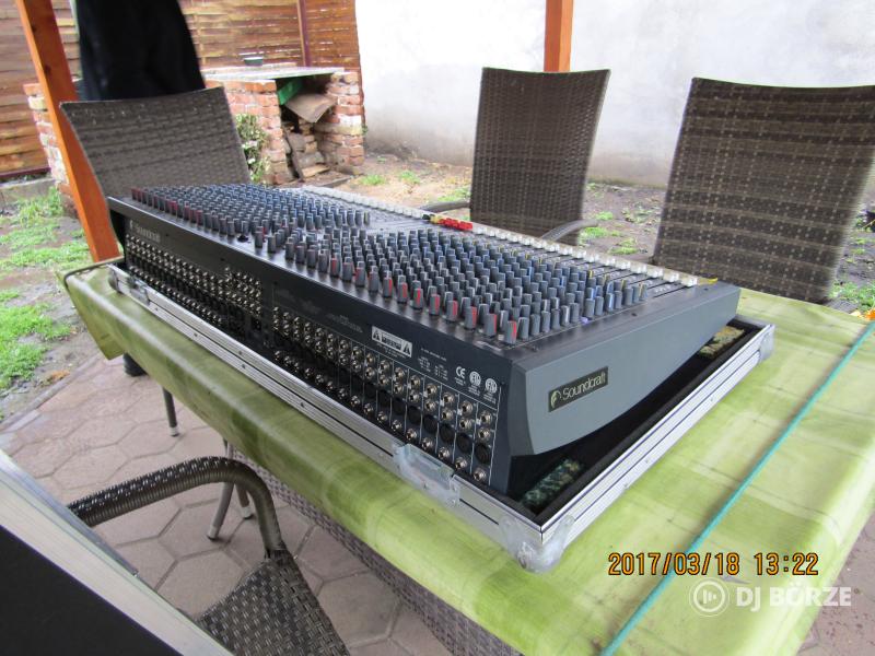 Soundcraft Spirit LX7 32Ch