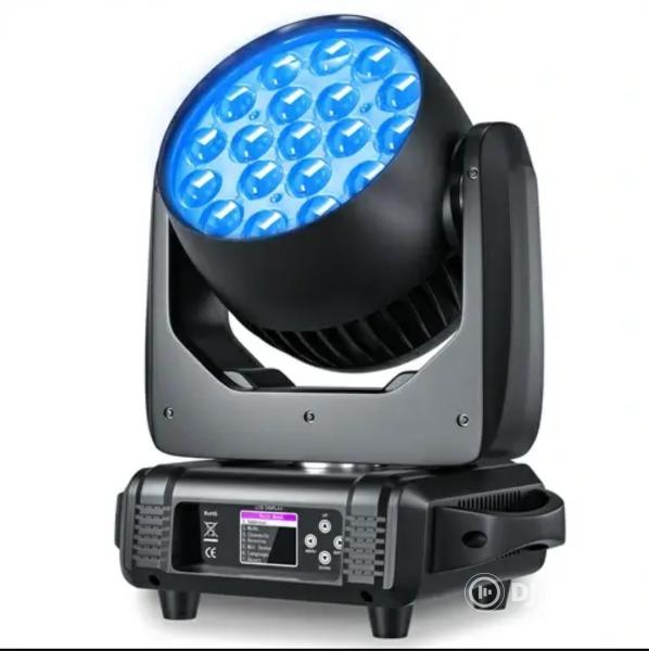 Eladó új 19x15 watt wash zoom robotlámpák rackekkel, számlával, garanciával