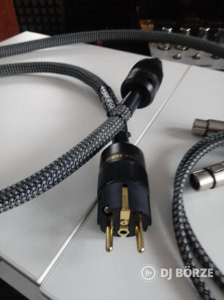 Eladó 2 db luxor audio hálózati tápkábel + 1 db luxor audio XLR kábel