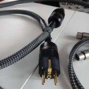 Eladó 2 db luxor audio hálózati tápkábel + 1 db luxor audio XLR kábel