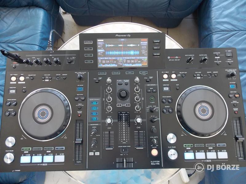 Pioneer XDJ-RX DJ Controller