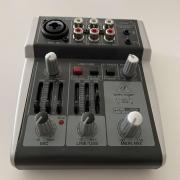 Behringer XENYX 302