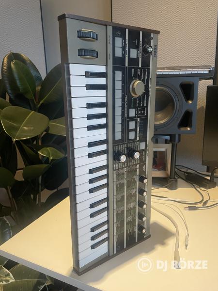 Korg MicroKorg szintetizátor