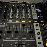 Pioneer DJM-700