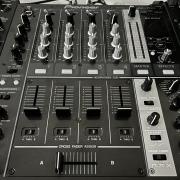 Pioneer DJM-700