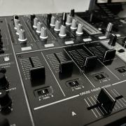 Pioneer DJM-700