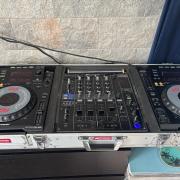 PIONEER 2xCDJ900 + 1xDJM800 + kávelezett rack