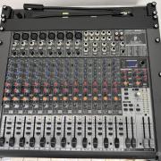 BEHRINGER Keverő, Erősítő, Aktív hangfal szett + Rack