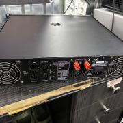 Voice-Kraft (Crest Audio) CC4000 végfok