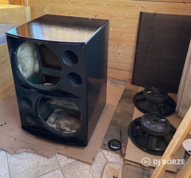 Martin Audio EM250 sub láda