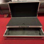 Native Instruments Traktor Kontroll S4 táska