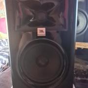 JBL 305P MkII Aktív hangfal pár