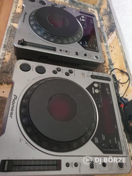 Pioneer CDJ 800 párba