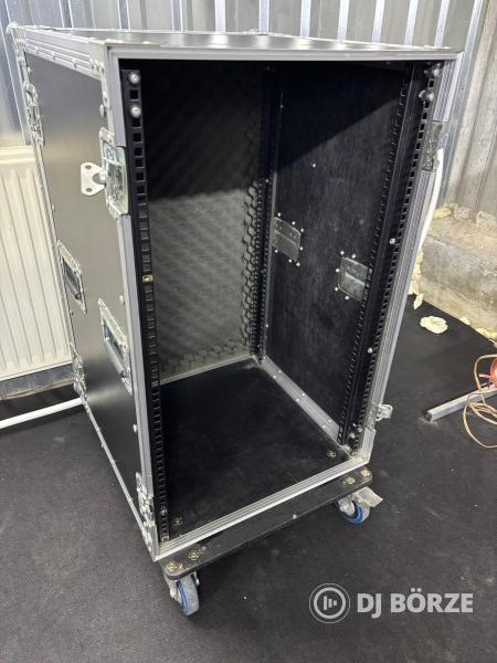 18U Magas Robust rack kerekekkel szerelve