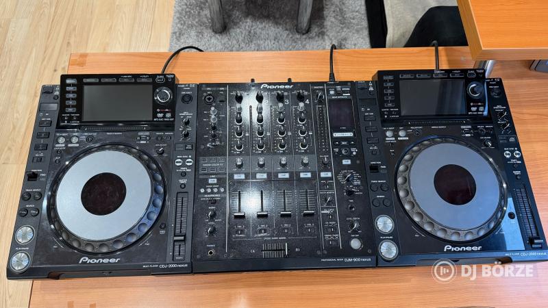 Pioneer CDJ-2000NXS + DJM-900 nexus