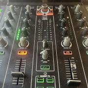 dB Technologies es1203 huzattal (Használt, javított), Denon Prime 4 esztétikai hibákkal (használt)