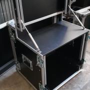Monitoros, kihajtható fedelű, alul sines rack - Safecase